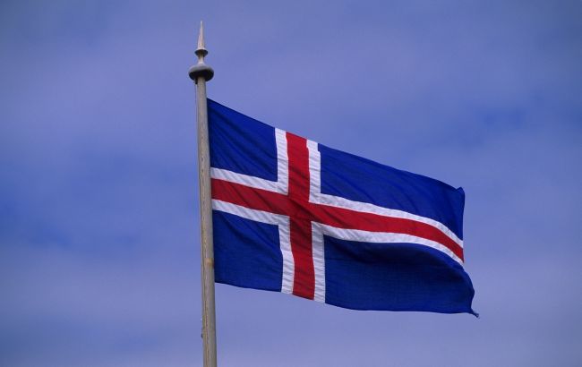 Ісландія зупиняє роботу посольства у Москві. Аналогічного кроку вимагає й від Росії
